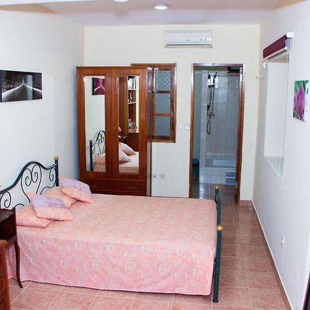Residencial Chez Flor Apartment Porto Novo  Exterior photo