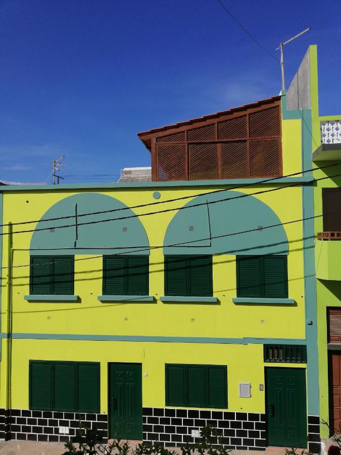 Residencial Chez Flor Apartment Porto Novo  Exterior photo