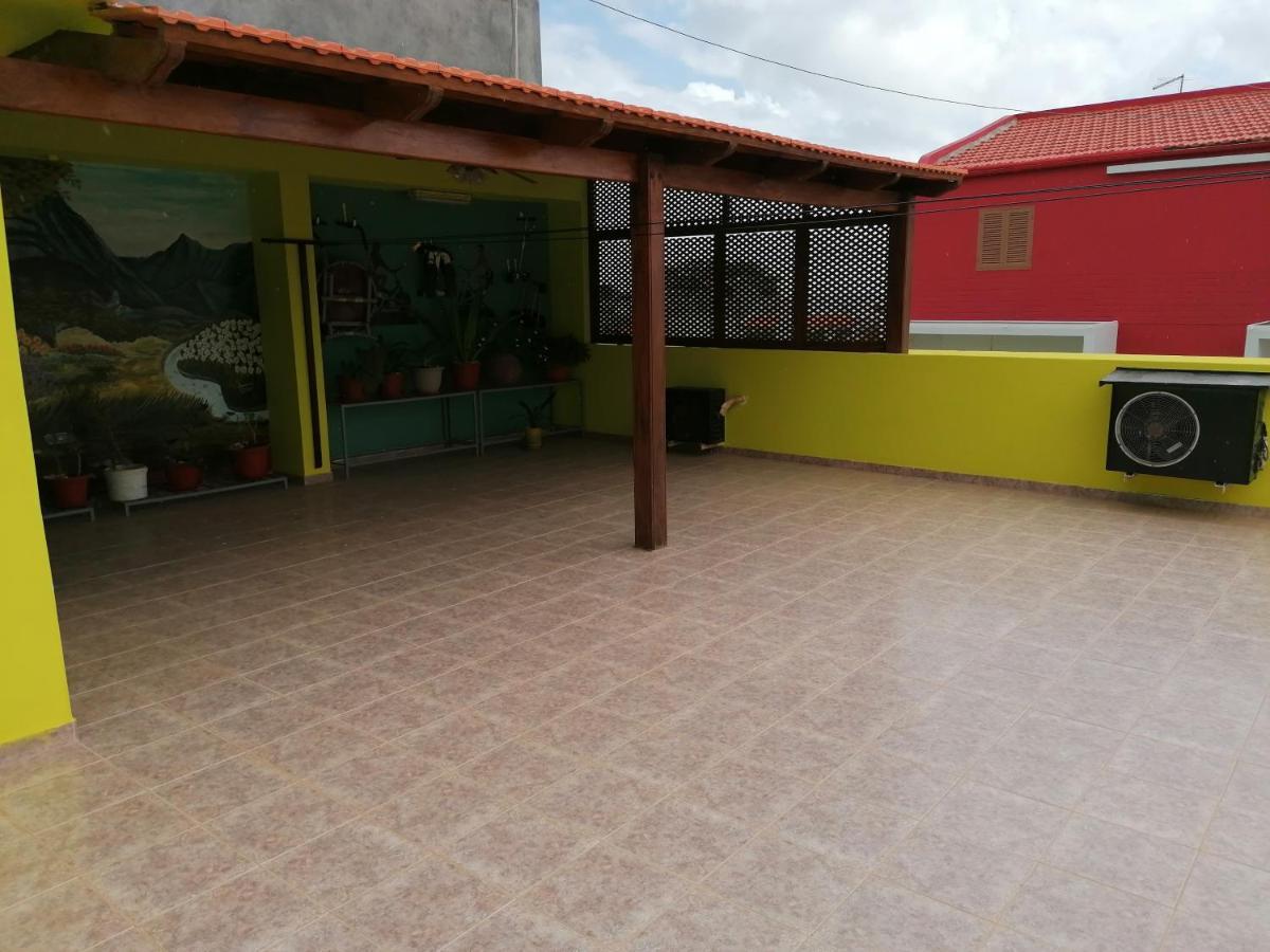 Residencial Chez Flor Apartment Porto Novo  Exterior photo